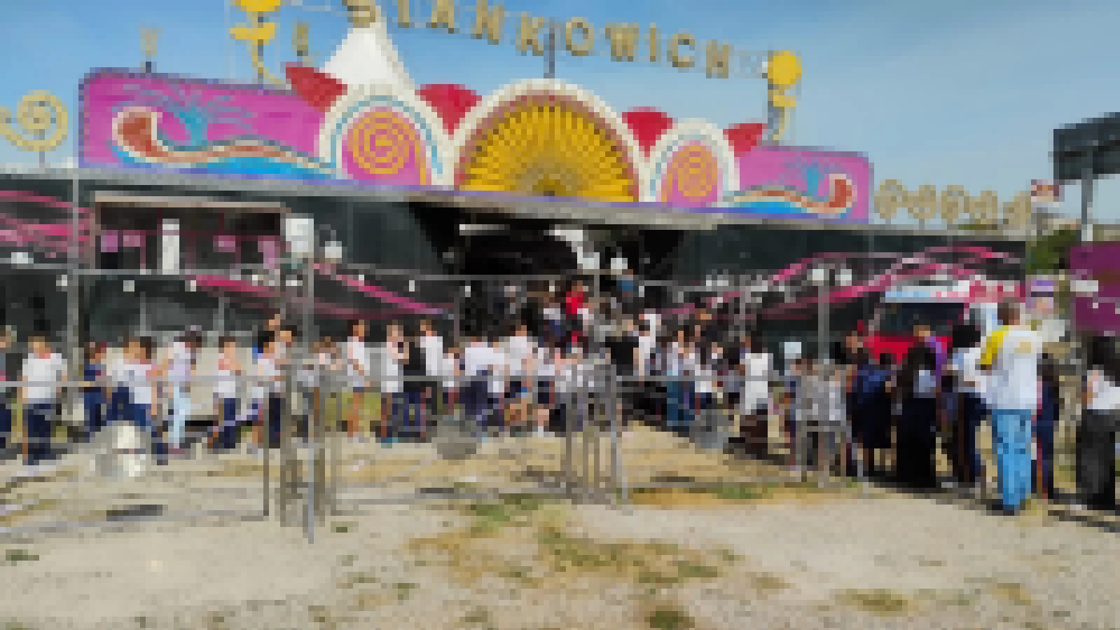 Lei do vereador Caio Oliveira leva mais de 900 alunos ao circo em Sorocaba