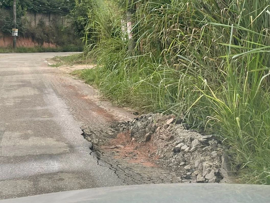 Dylan Dantas solicita melhorias na Rua Laura Maiello Kook