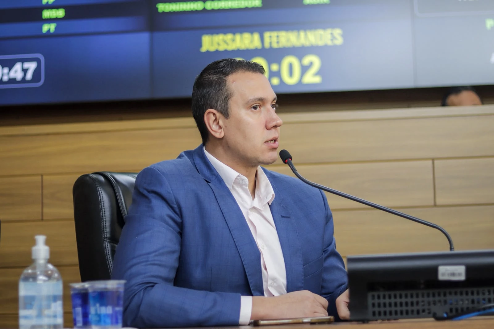Caio Oliveira cobra informações sobre dentistas e cobertura do atendimento nas unidades de saúde de Sorocaba