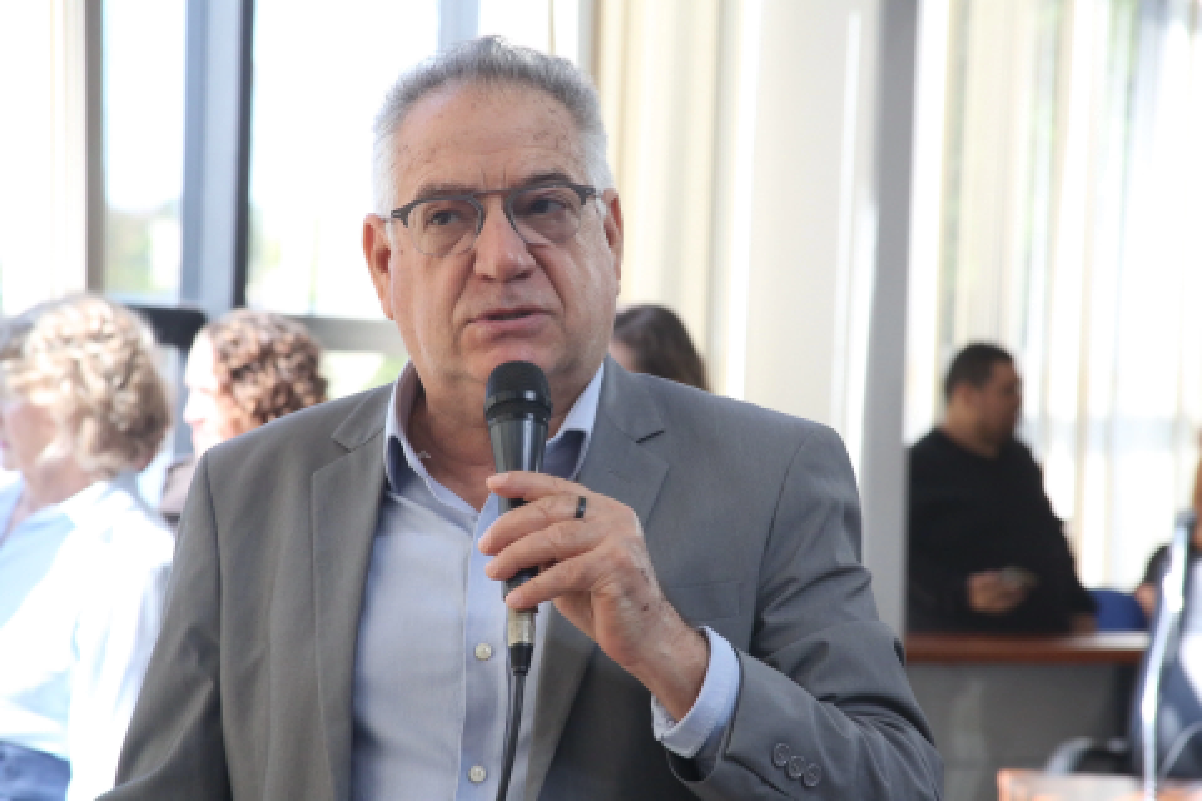 João Donizeti solicita informações ao Grupo CCR Sorocabana sobre melhorias ao longo da “Castelinho”