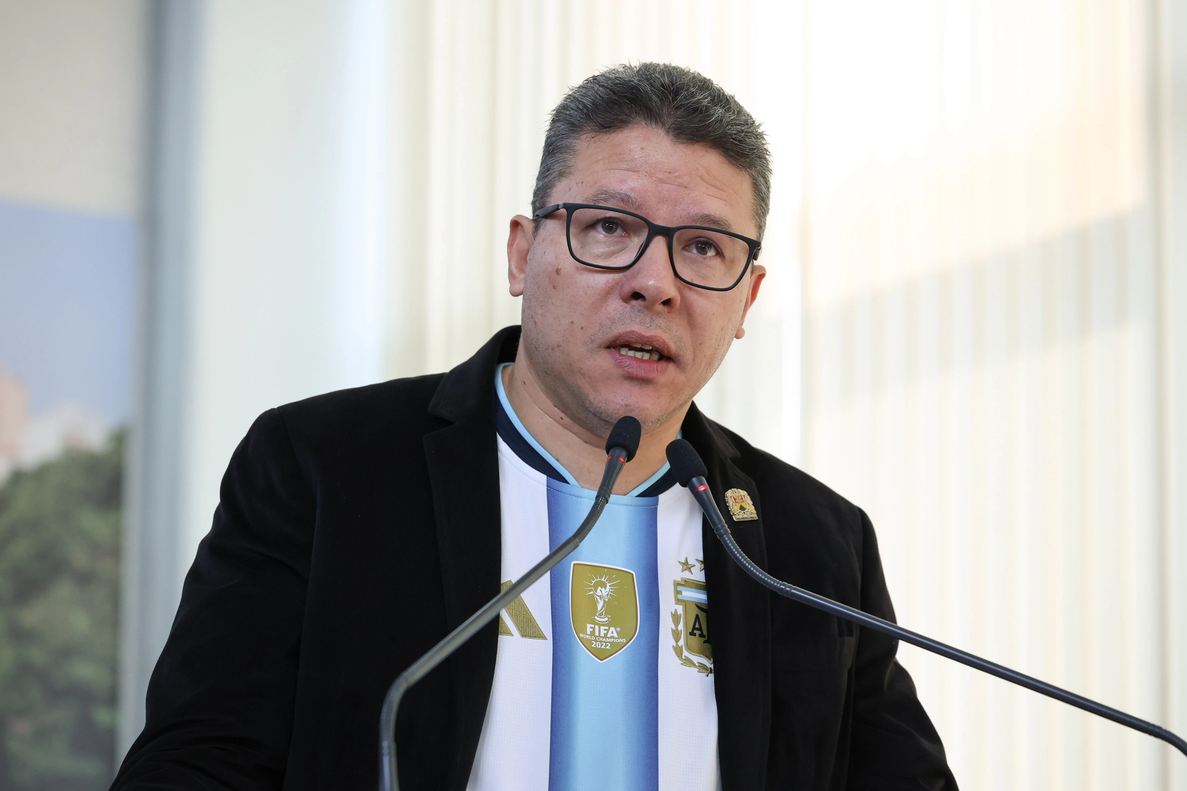 Cristiano Passos reivindica criação de espaço de apoio para motoristas de aplicativos