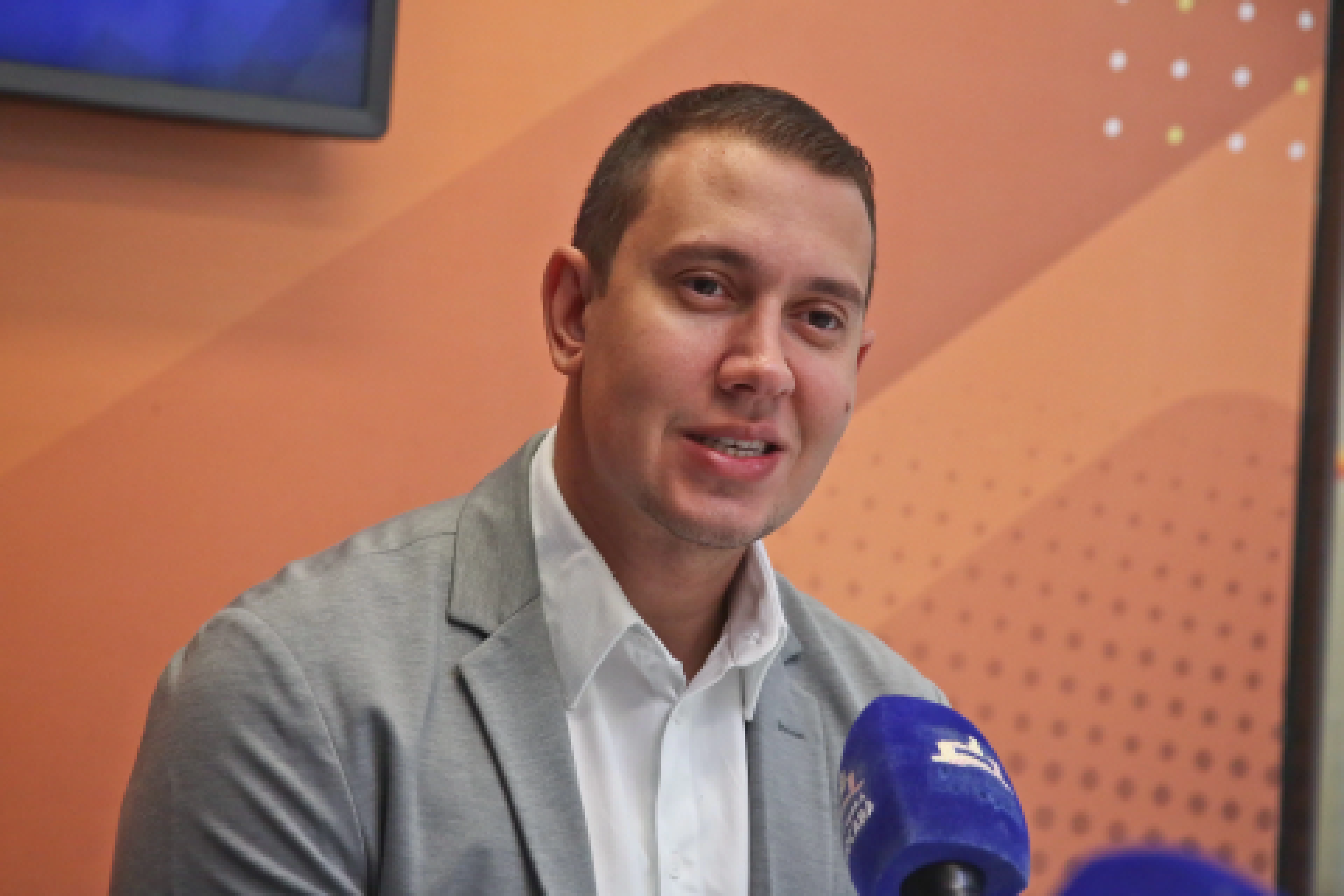 Caio Oliveira fala sobre início do programa ‘Samunizinho’ nas escolas no Jornal da Câmara