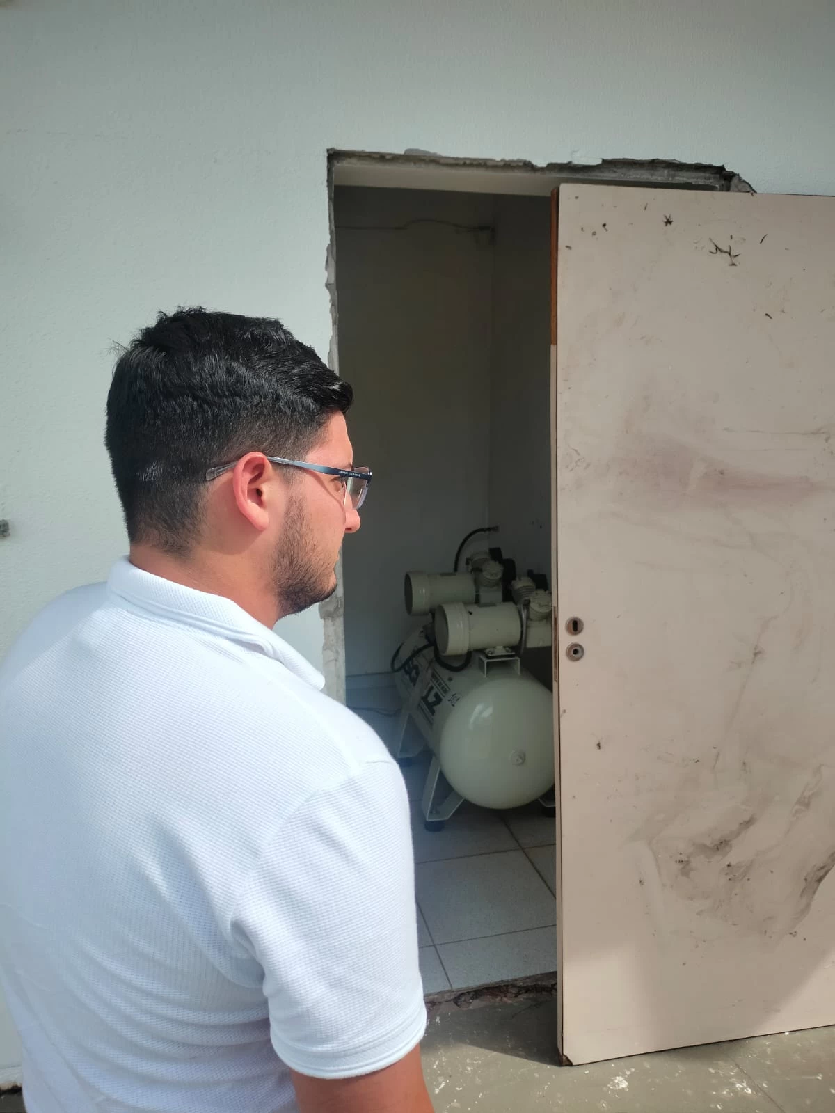 Vereador Aith fiscaliza UBS "Wanel Ville"