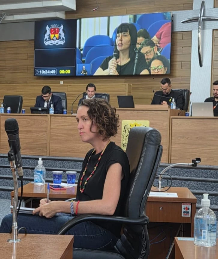 Fernanda Garcia cobra contratação de psiquiatra e melhorias na estrutura dos serviços de saúde