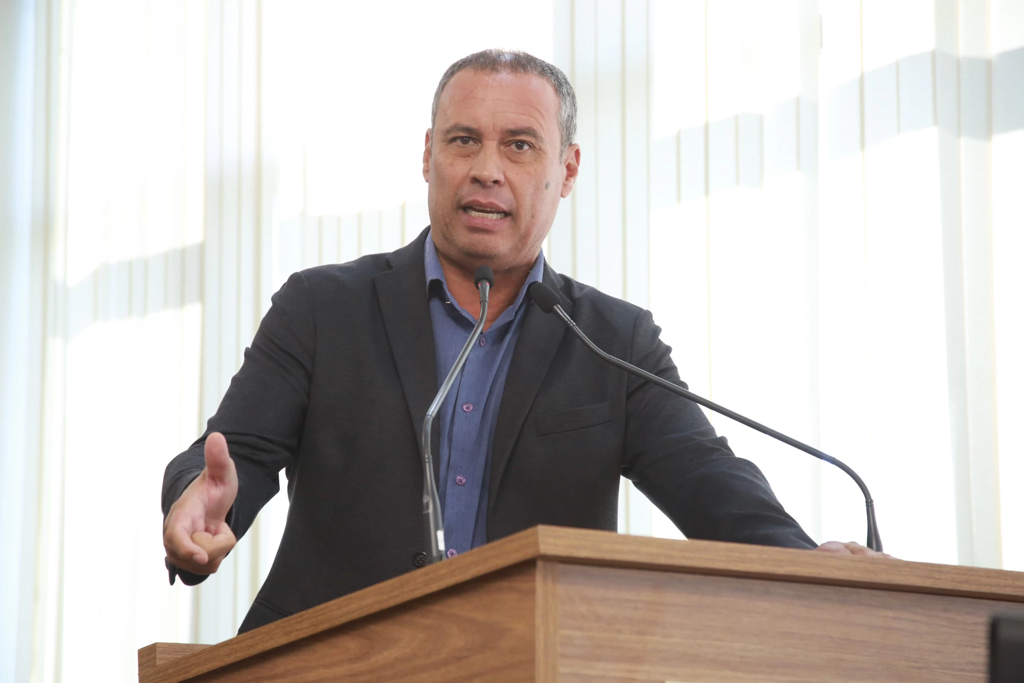 Fernando Dini questiona o Executivo sobre o aumento de casos de hepatite A em Sorocaba