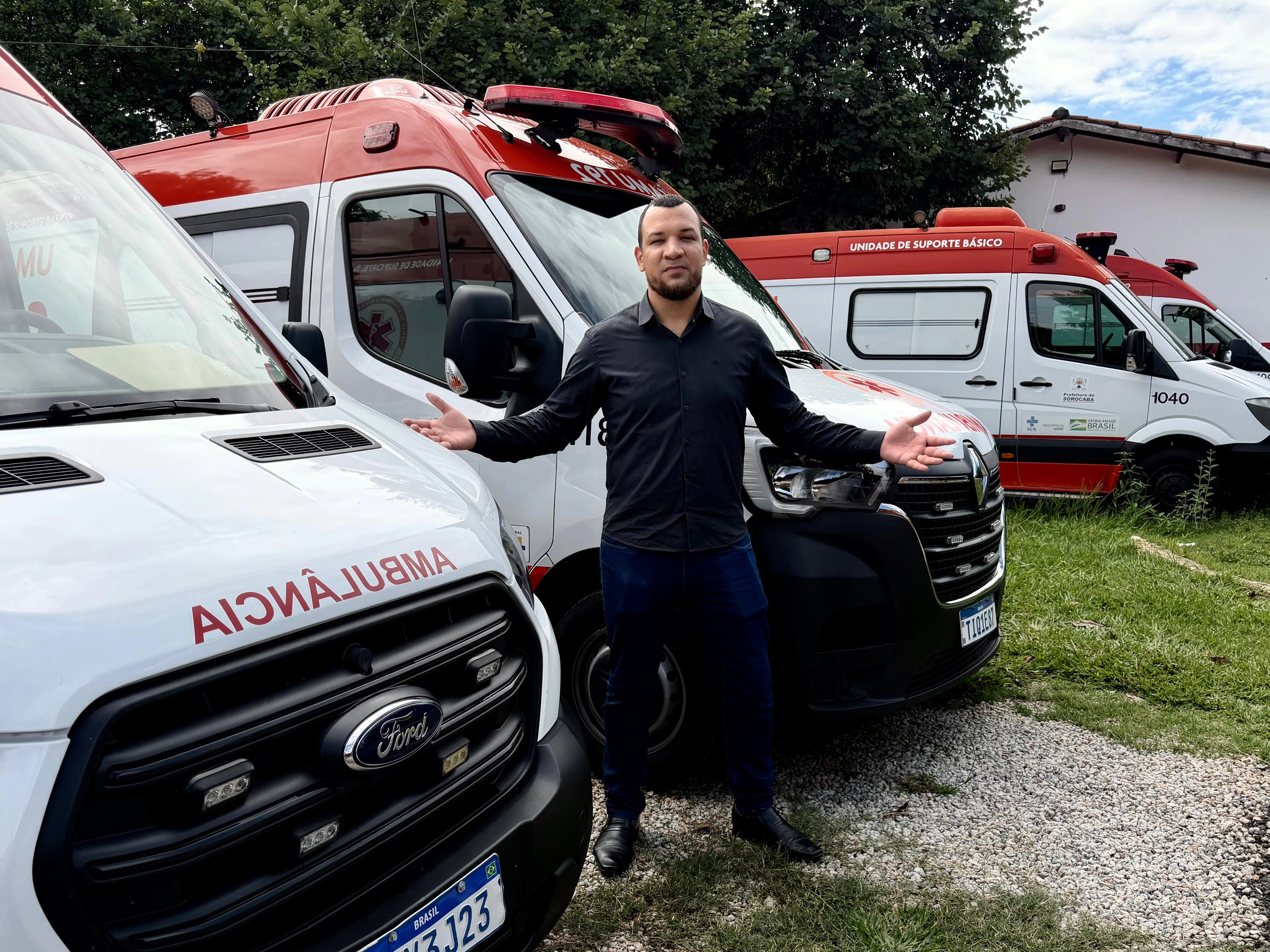 Dylan Dantas solicita explicações sobre ambulâncias paradas em Sorocaba