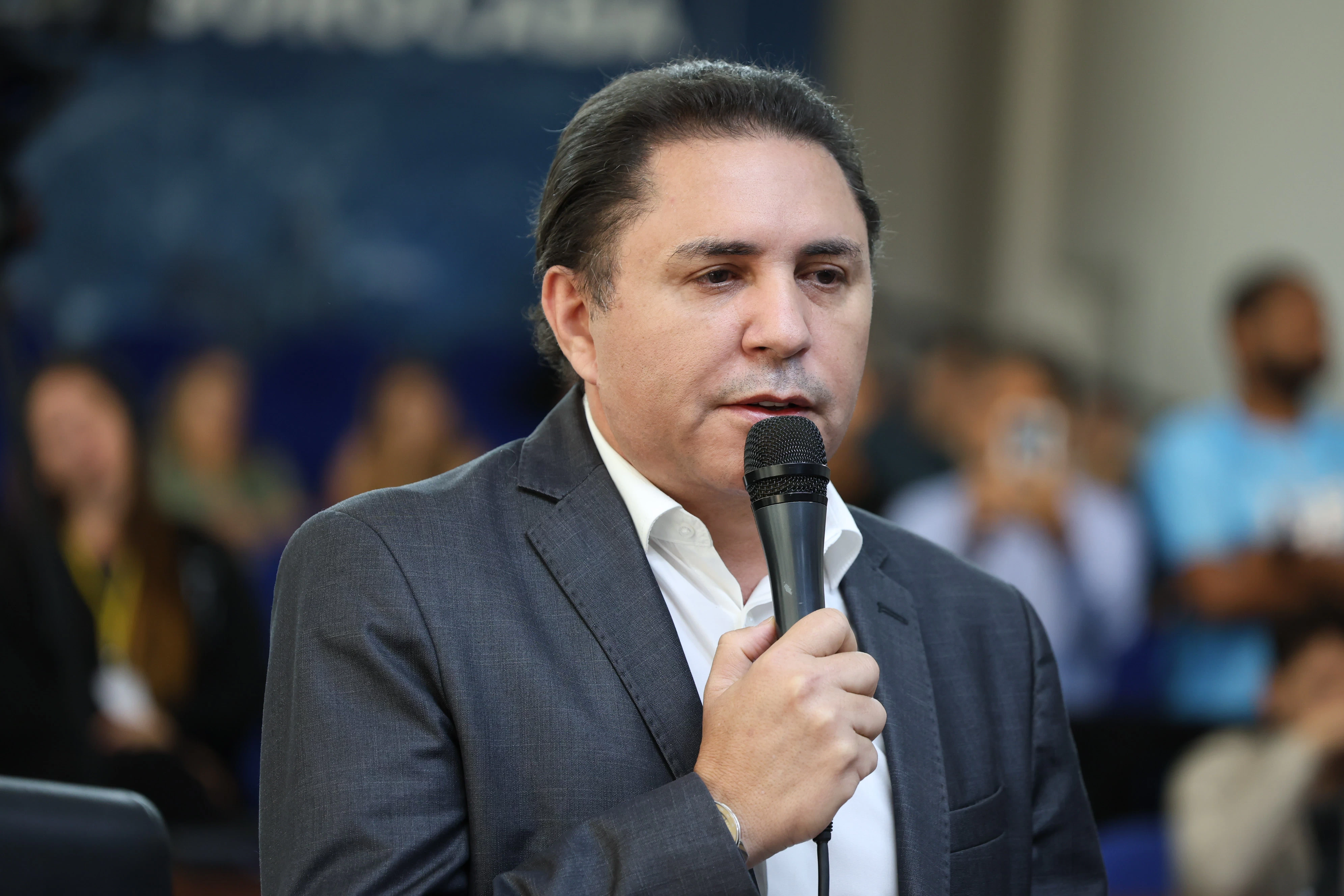 Cícero João apresenta projeto de lei para revogar concessão de área do Aeroporto de Sorocaba