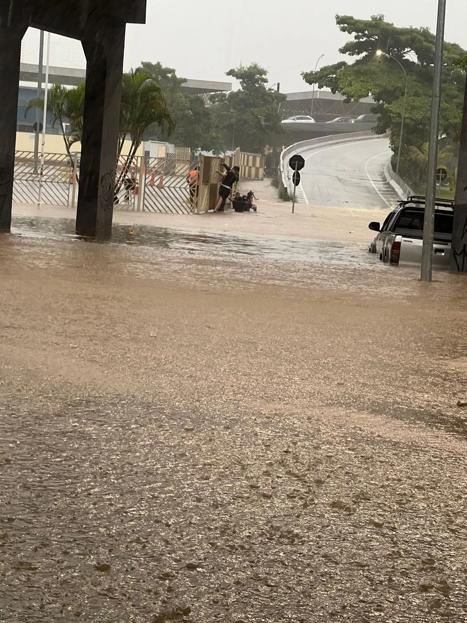 CAOS EM SOROCABA! Prefeitura divulga o balanço dos estragos causados pela forte chuva