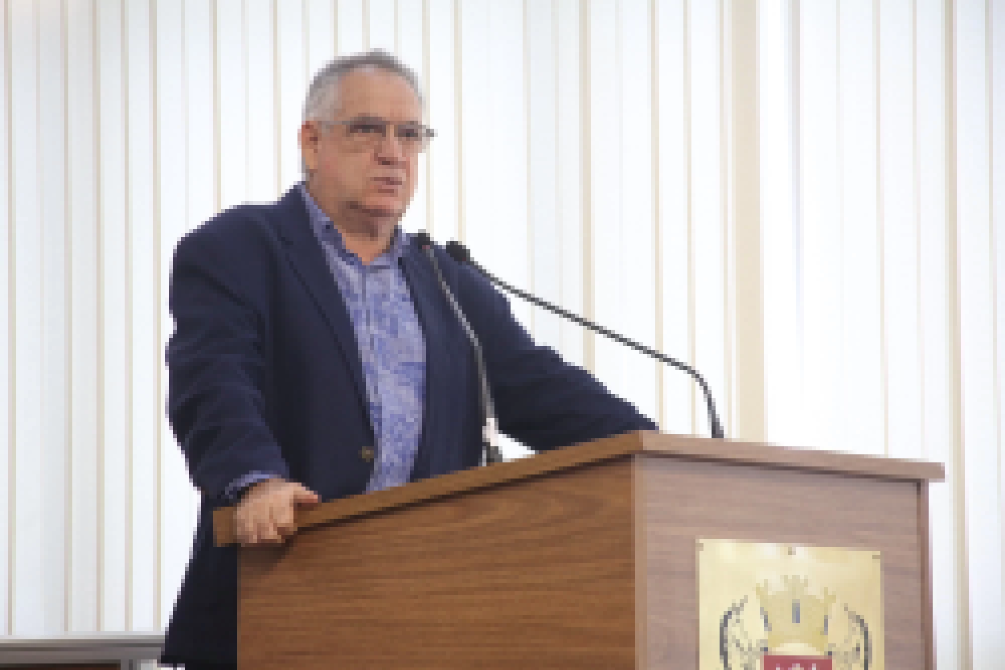 João Donizeti questiona as condições do transporte coletivo que atende os bairros Cajuru e Éden