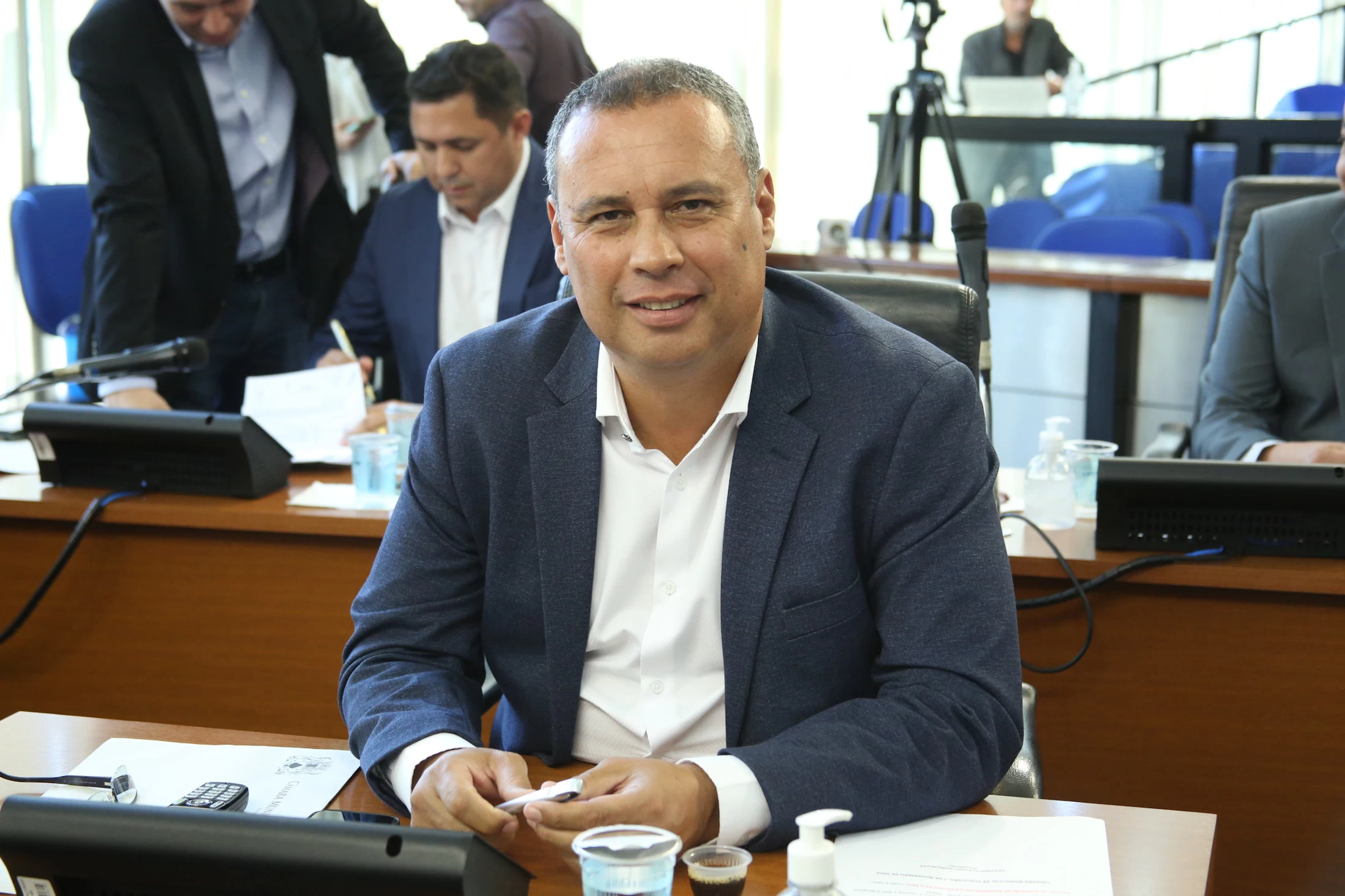 Vereador Fernando Dini cobra informações da Prefeitura sobre o cumprimento da Lei do "Teste da Linguinha" em recém-nascidos
