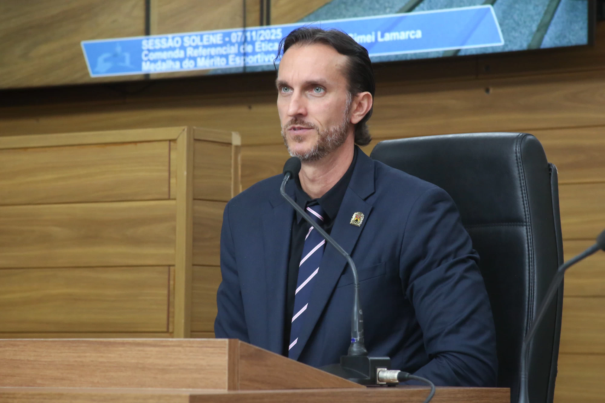 Esportistas recebem honrarias da Câmara Municipal