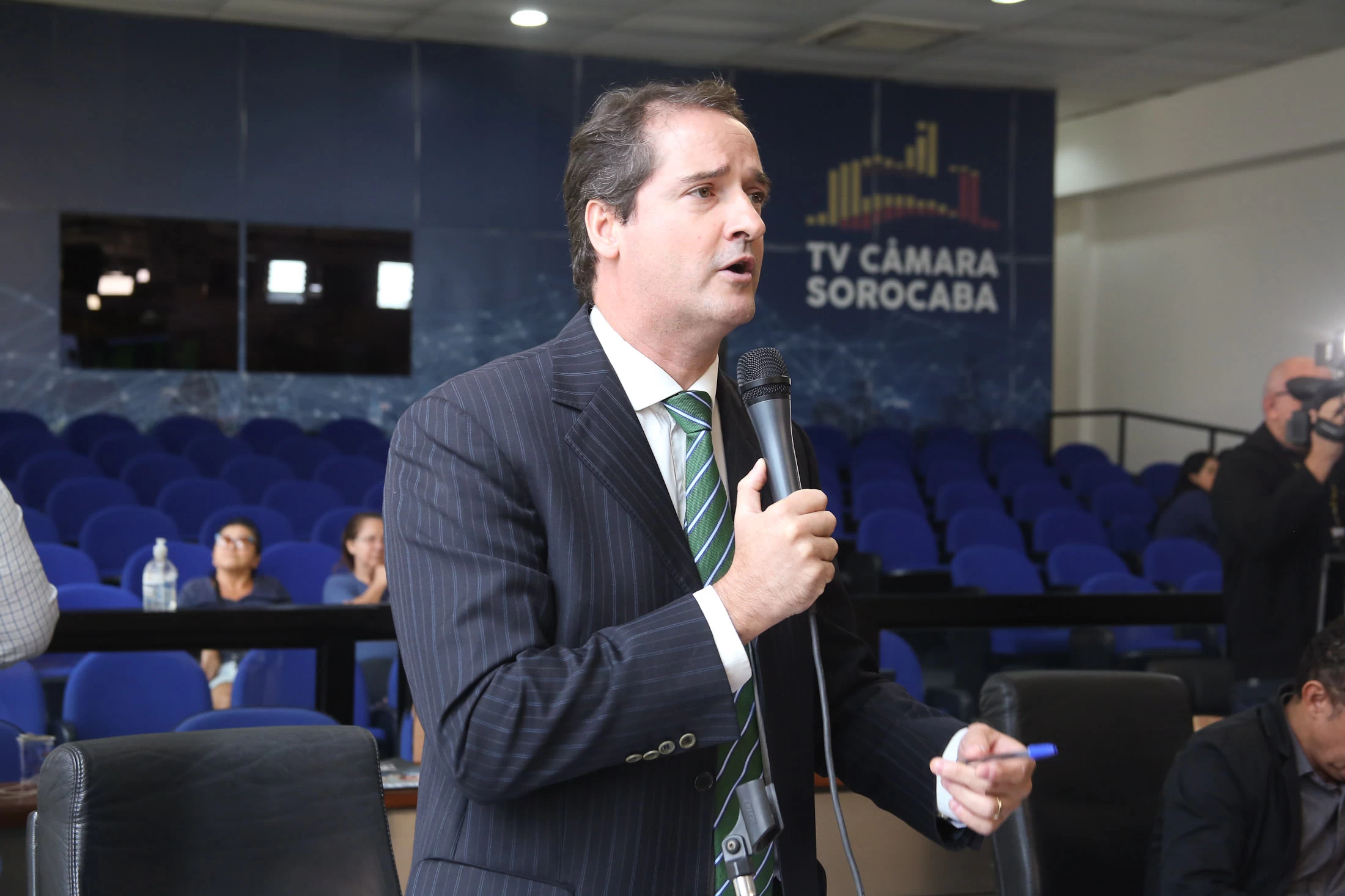 Raul Marcelo questiona reajuste de 27% nos salários de secretários municipais de Sorocaba
