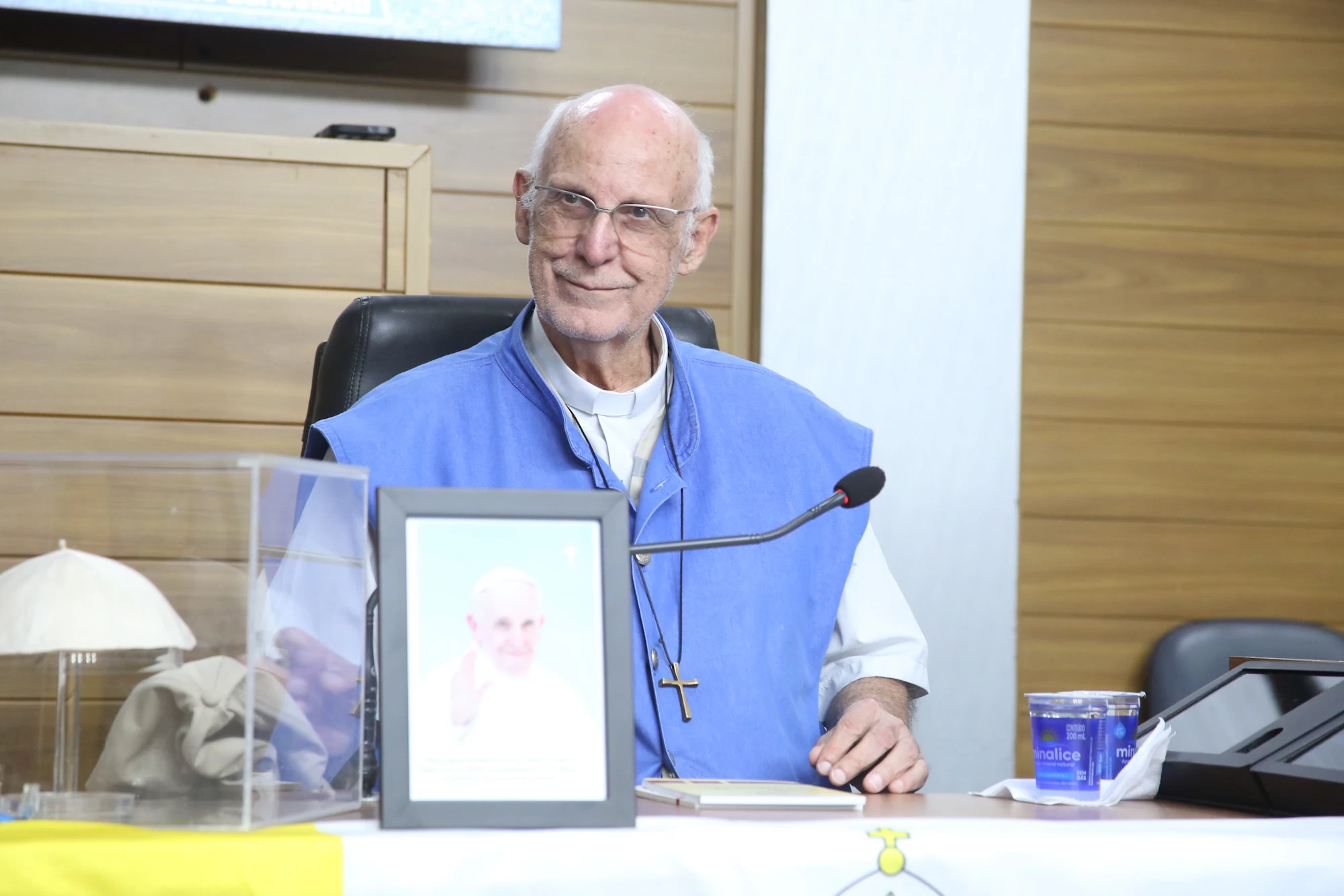 Câmara Municipal concede título de cidadão sorocabano ao padre Júlio Lancellotti