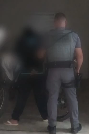PM captura procurado pela Justiça no centro de Tapiraí