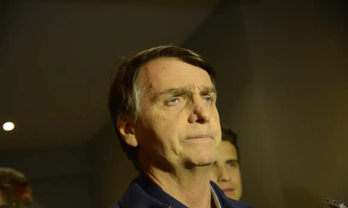 Jair Bolsonaro é preso preventivamente a pedido da Polícia Federal
