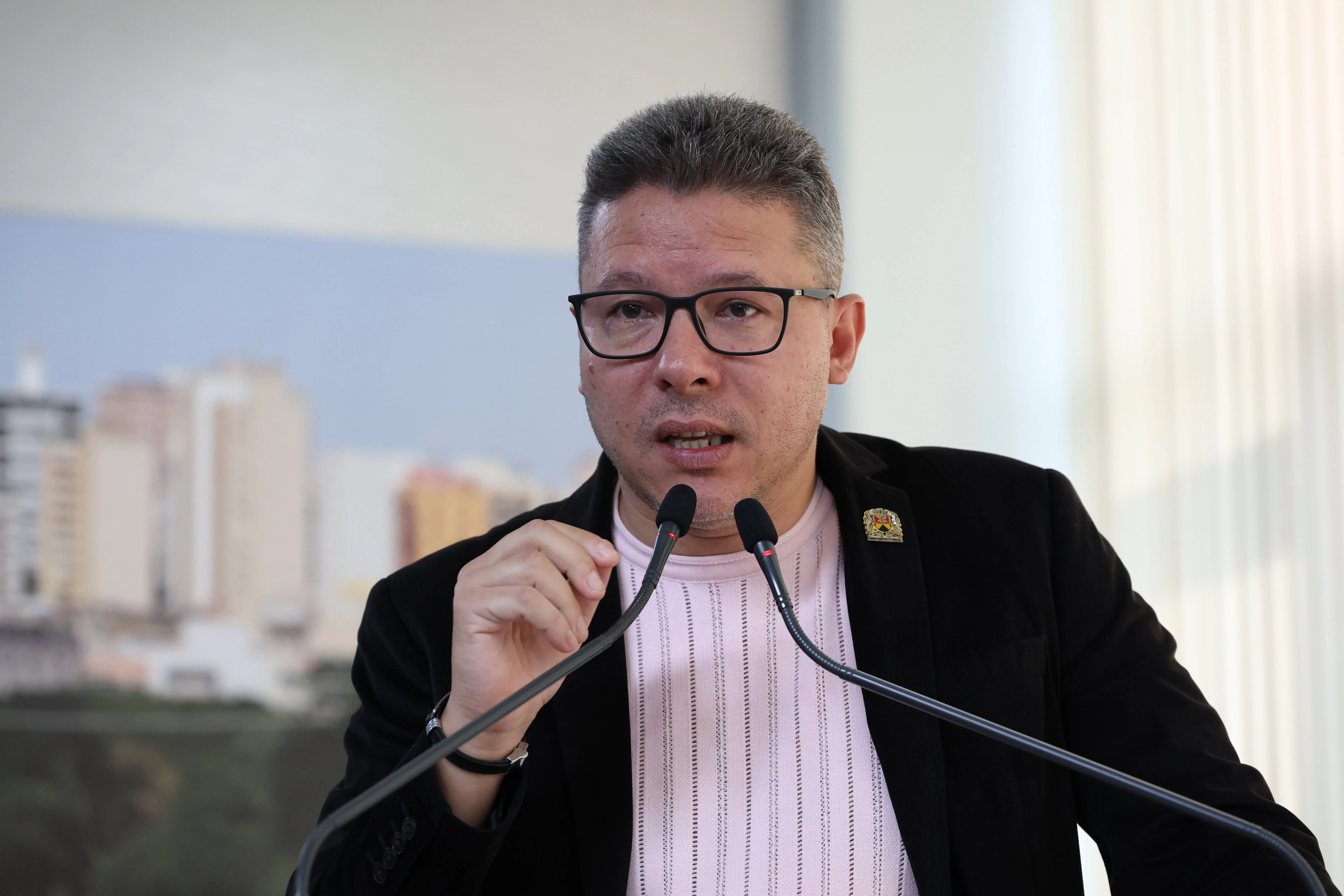 Cristiano Passos solicita serviço de patrolamento na Estrada Felisbino Rosa de Almeida