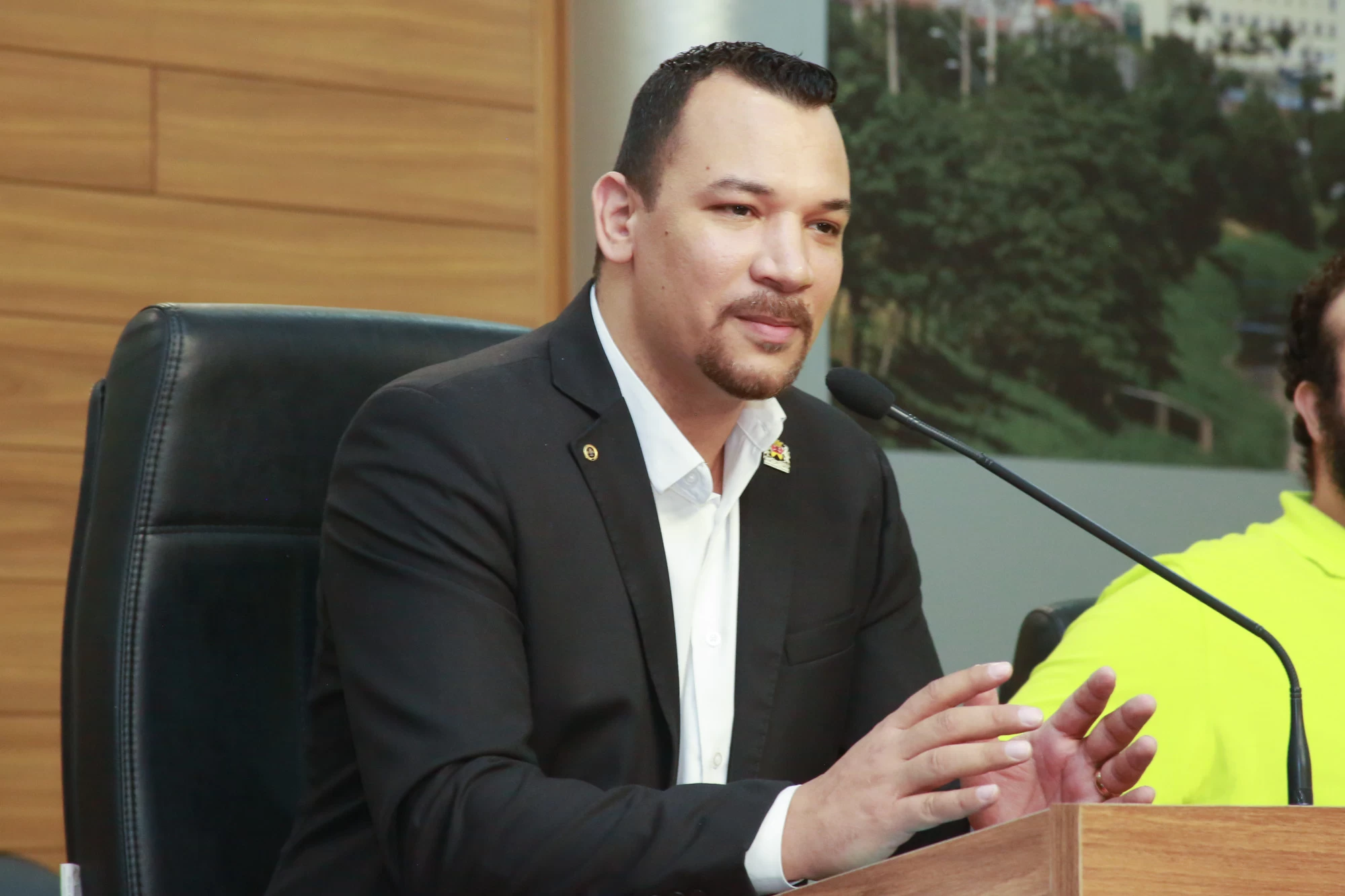 Publicada lei que institui Dia Municipal do Homem e ações voltadas à saúde masculina