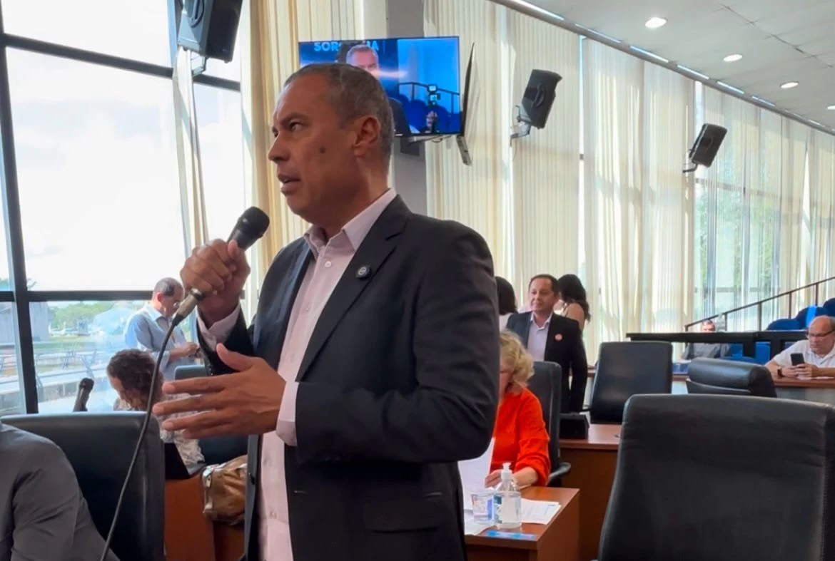 Chega de pânico: fogos de artifício com estampido aqui em Sorocaba, não!