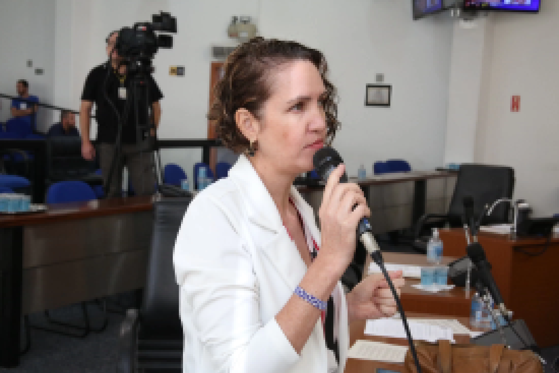 Em 2023, Manga deixou investimento na Defesa Civil 12 vezes menor, denuncia Fernanda Garcia