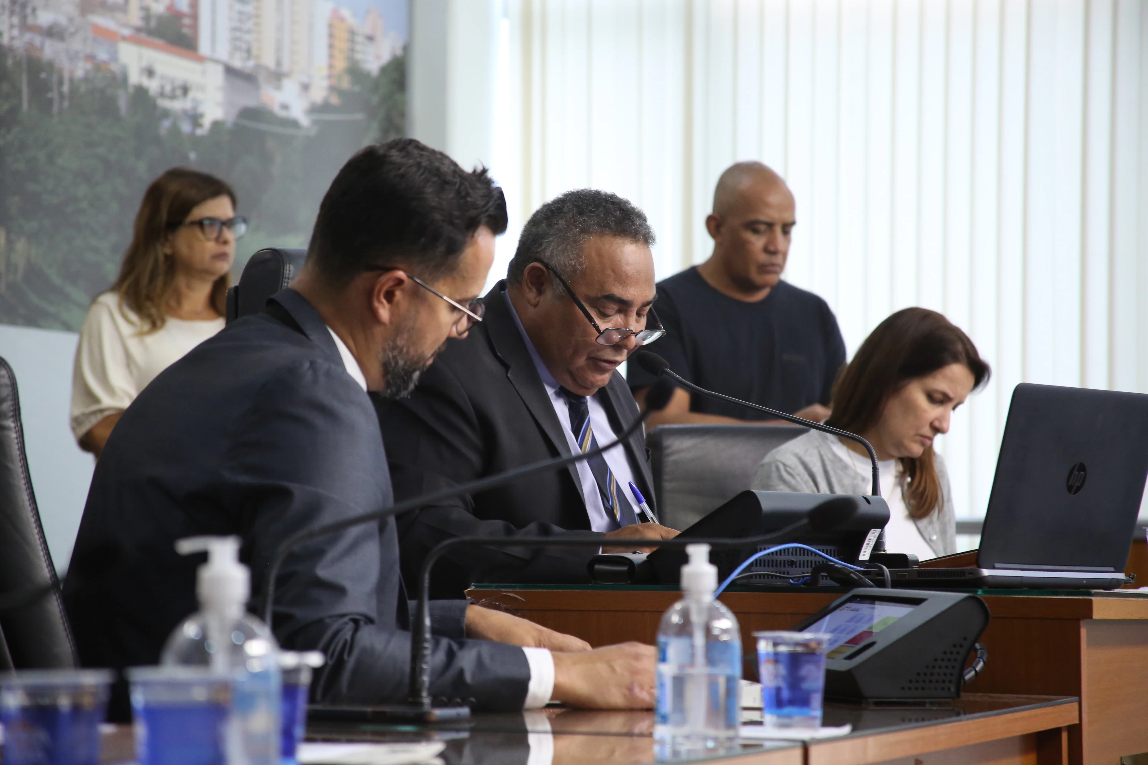Orçamento 2024 é aprovado em segunda discussão com 724 emendas