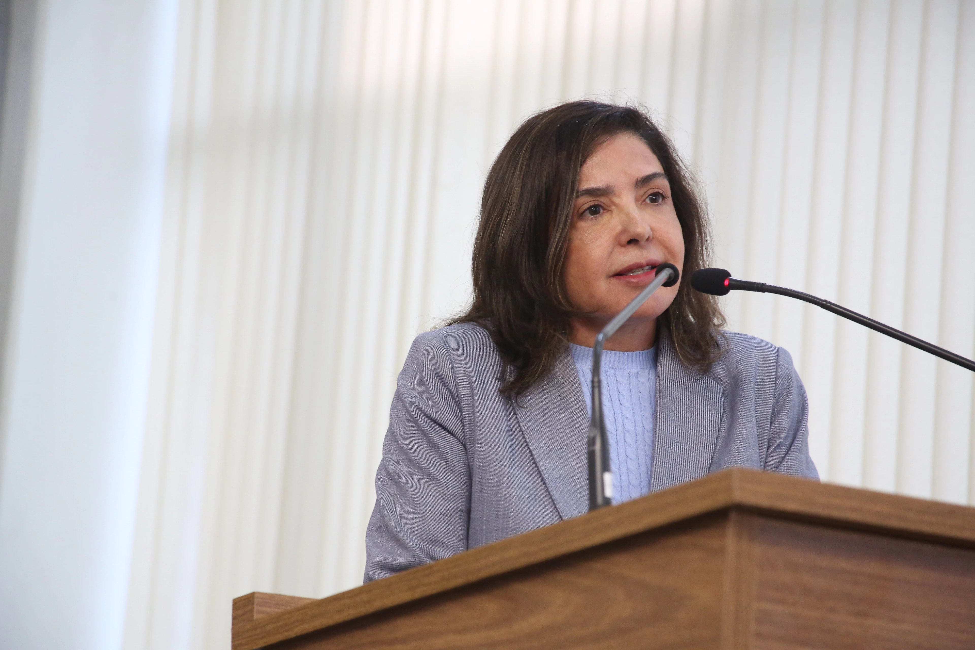 Delegada tributária de Sorocaba faz convite para palestra sobre reforma tributária no Sesi