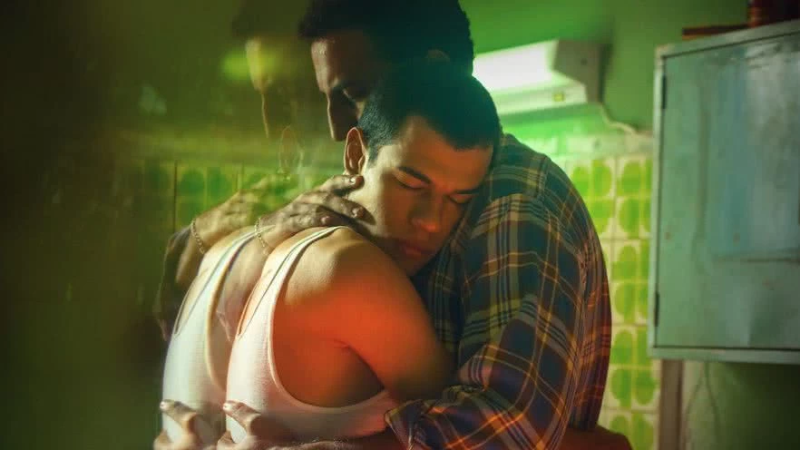 Metalúrgicos e Parada LGBTQIA+ realizam sessão especial do Cine com exibição do premiado filme Baby