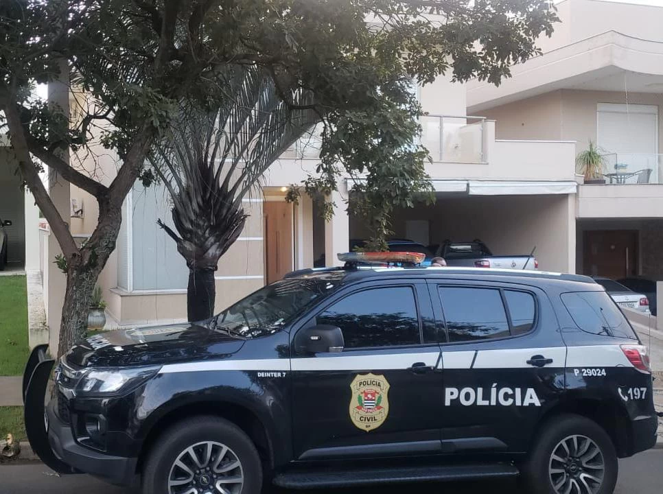 Pastores são presos suspeitos de lavagem de dinheiro para organização criminosa