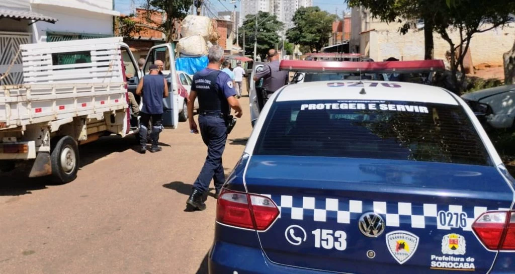 Prefeitura dá sequencia à “Operação Ferro-velho” e interdita dois estabelecimentos na Zona Oeste