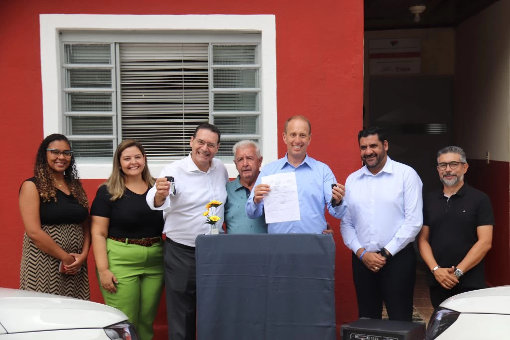 Comunidade terapêutica Grasa recebe dois carros da Prefeitura de Sorocaba via emenda parlamentar