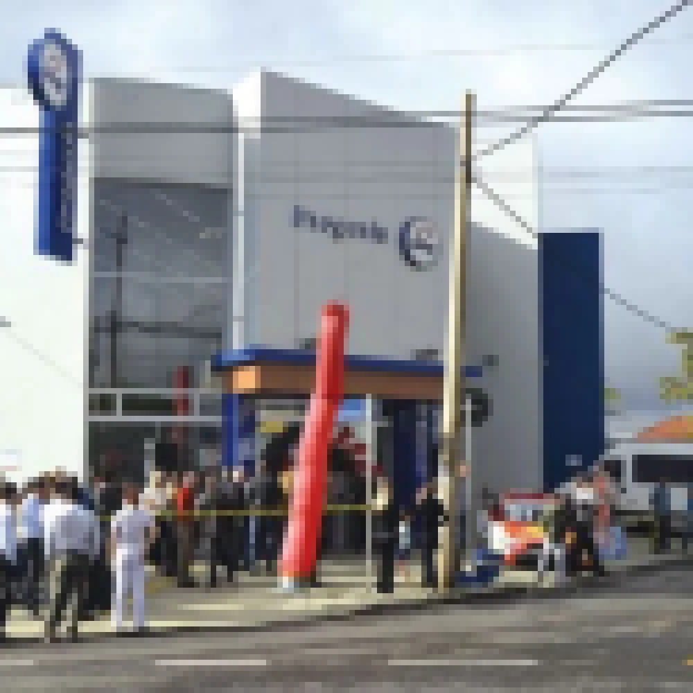 Durante inauguração no Wanel Ville, presidente da Coop reforça investimentos na cidade