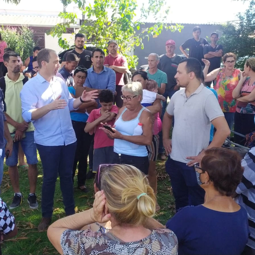 Dylan Dantas leva o prefeito ao Jardim Novo Horizonte e ouve demandas dos moradores