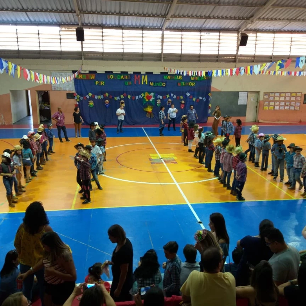 EM. Matheus Maylasky realiza Festa Junina com ação beneficente