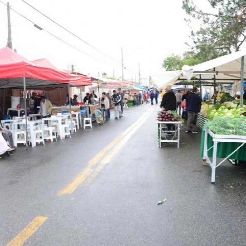 Feiras livres vendem pastel de queijo mais barato
