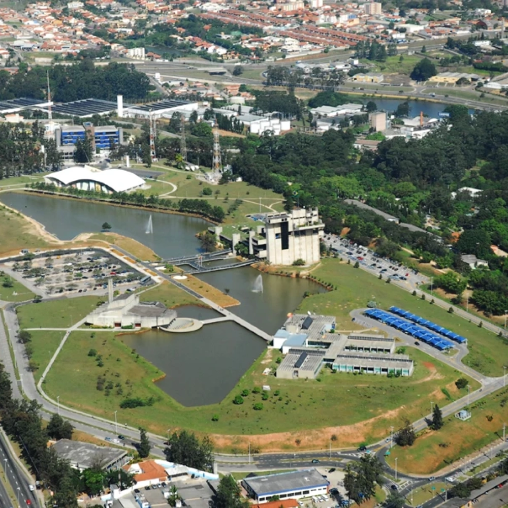 Feriado de 1º de janeiro altera funcionamento dos serviços públicos