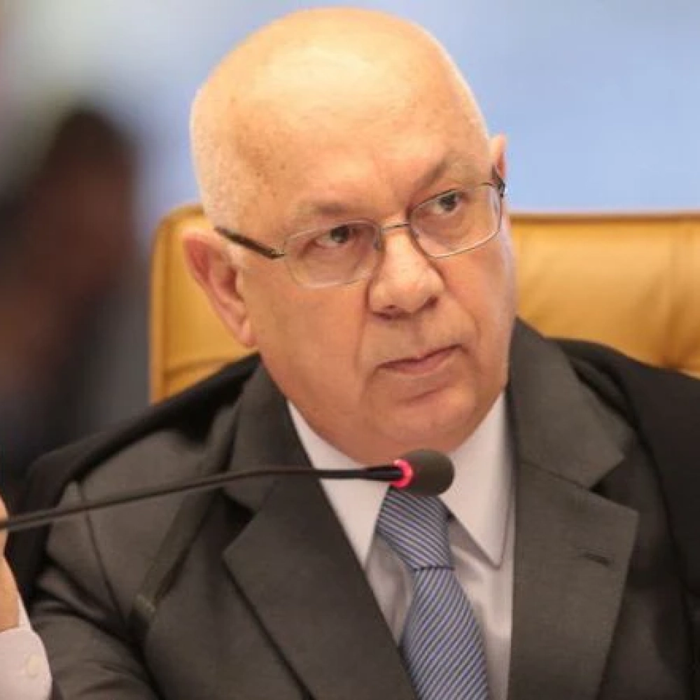 Filho confirma morte do ministro Teori Zavascki após acidente de avião no Rio de Janeiro