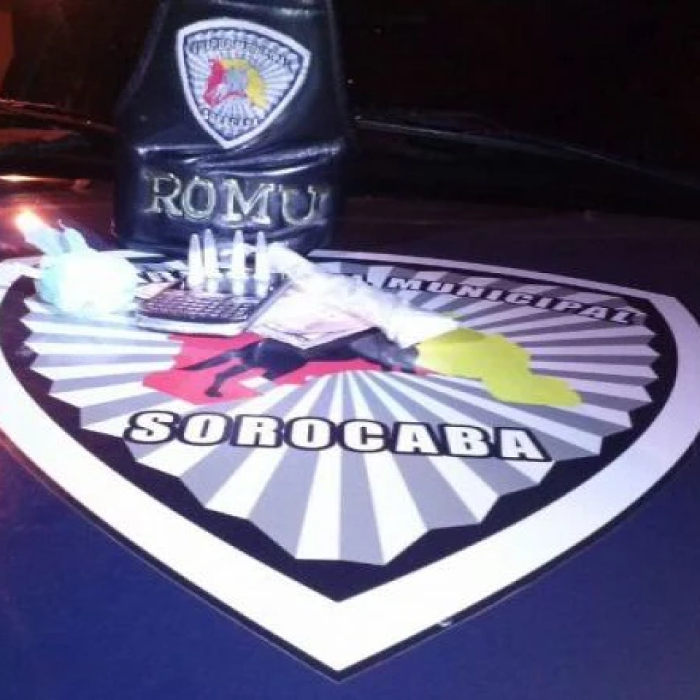 GCM flagra rapaz vendendo drogas próximo ao Cemitério da Consolação