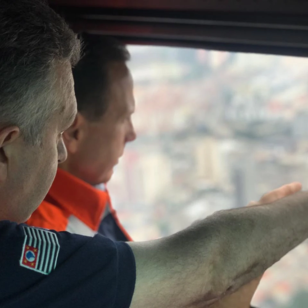 Governador sobrevoa áreas alagadas e anuncia medidas emergenciais