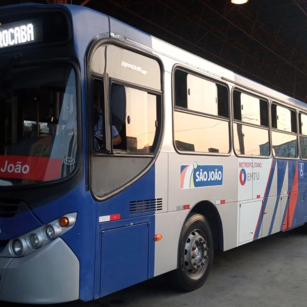 Grupo São João recoloca em operação ônibus que liga Votorantim a Sorocaba via Barão de Tatuí