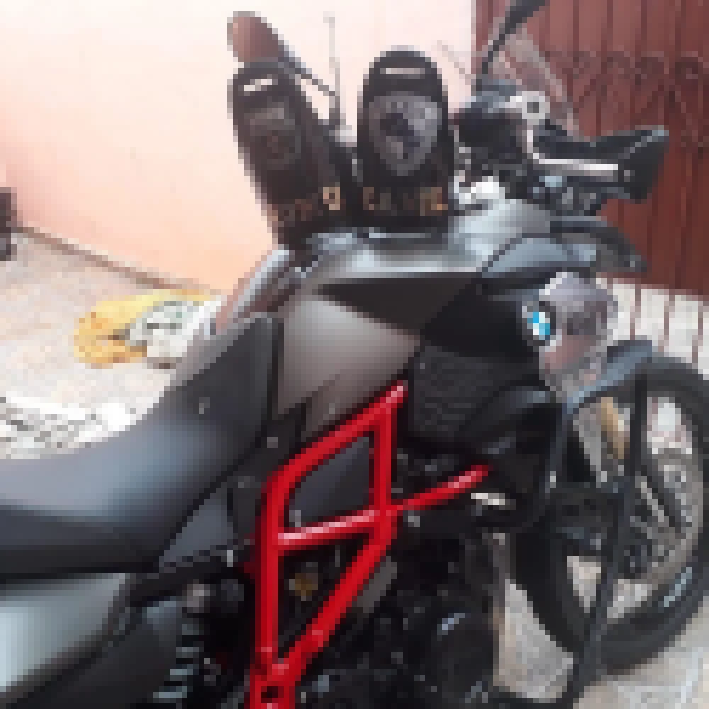 Guarda Civil localiza moto BMW furtada e detém envolvidos