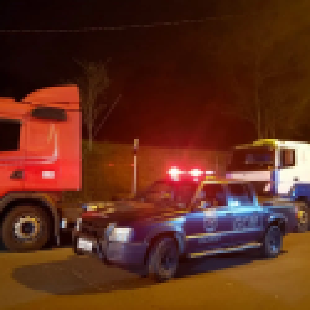 Guarda Civil recupera caminhões roubados