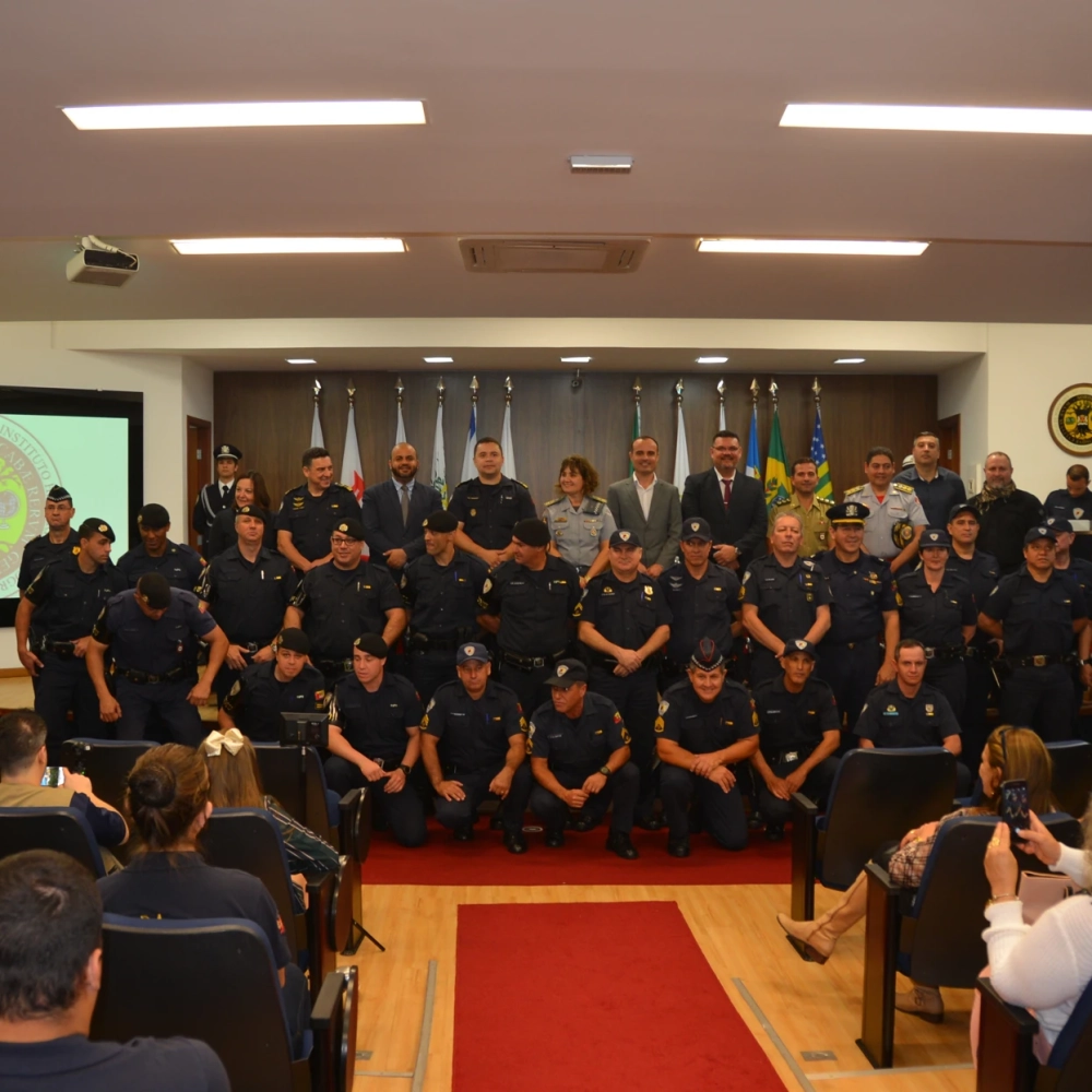 Guardas Municipais que se destacaram são homenageados