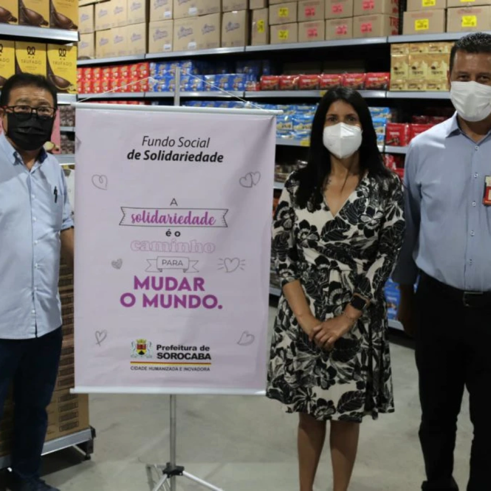 Higa Atacado doa duas toneladas de alimentos ao Fundo Social de Solidariedade