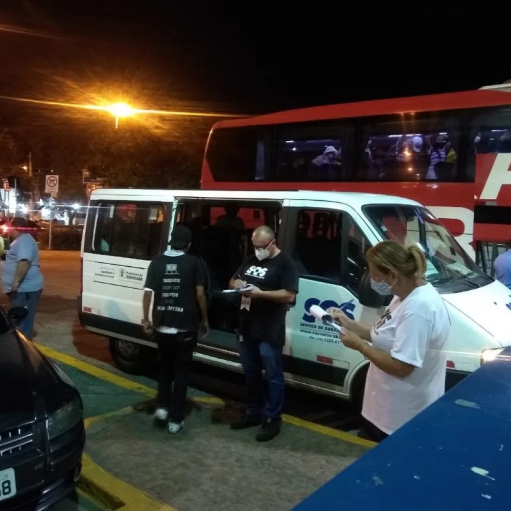 “HumanizAção” acolhe 29 pessoas em situação de rua em diferentes pontos da cidade nesta sexta-feira (4)