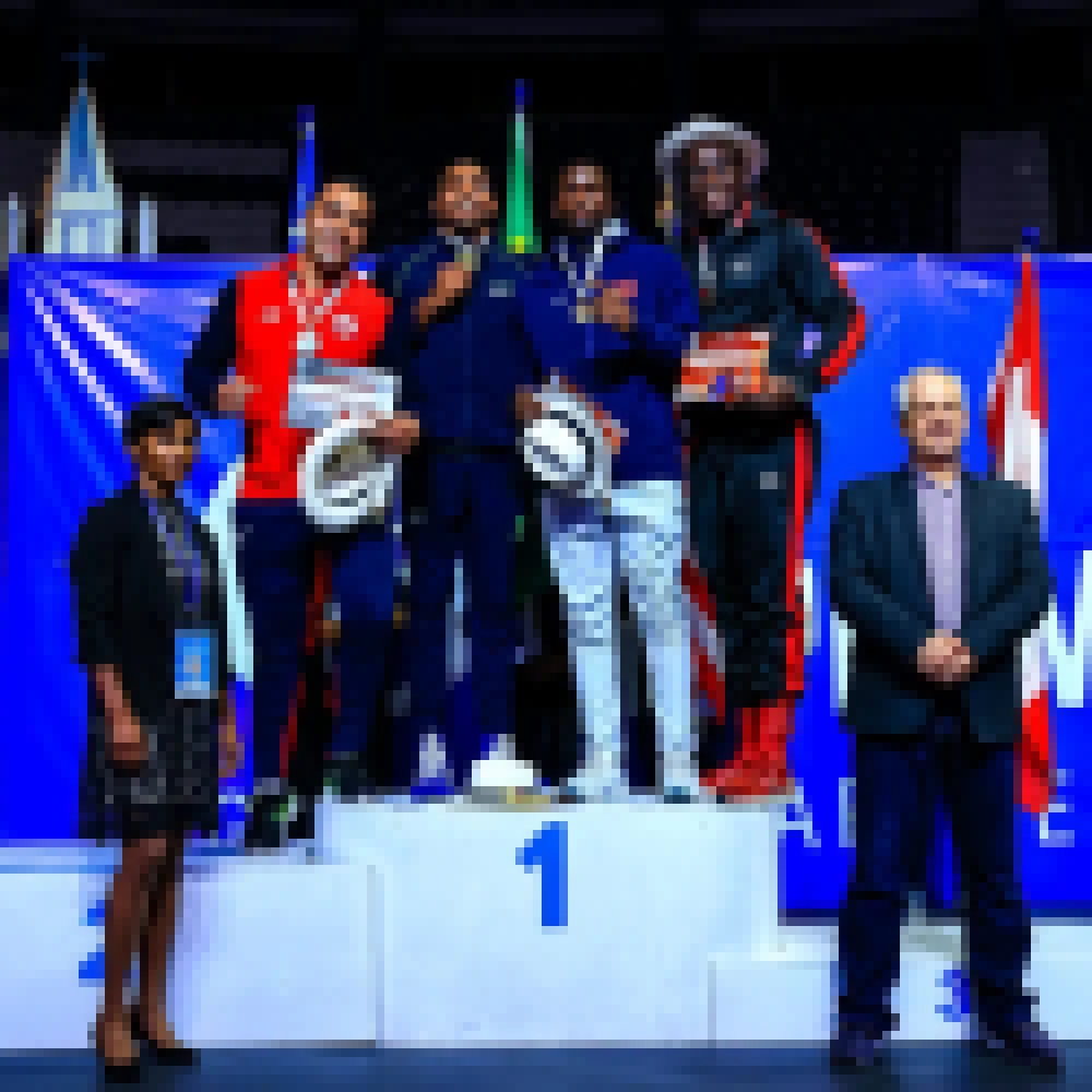 Abner Teixeira Ã© medalha de ouro no Campeonato Continental das AmÃ©ricas de Boxe