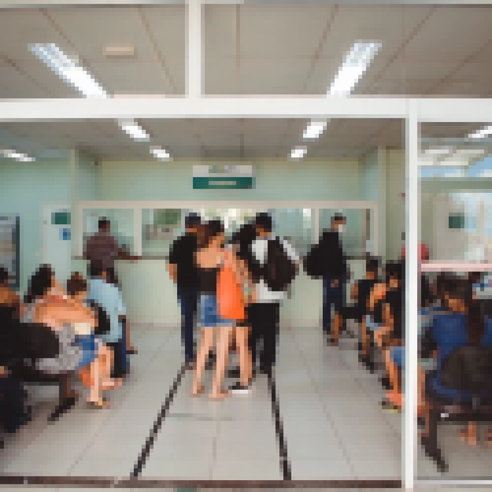 CrianÃ§as sofrem com espera superior a 6 horas na UPA Ã‰den