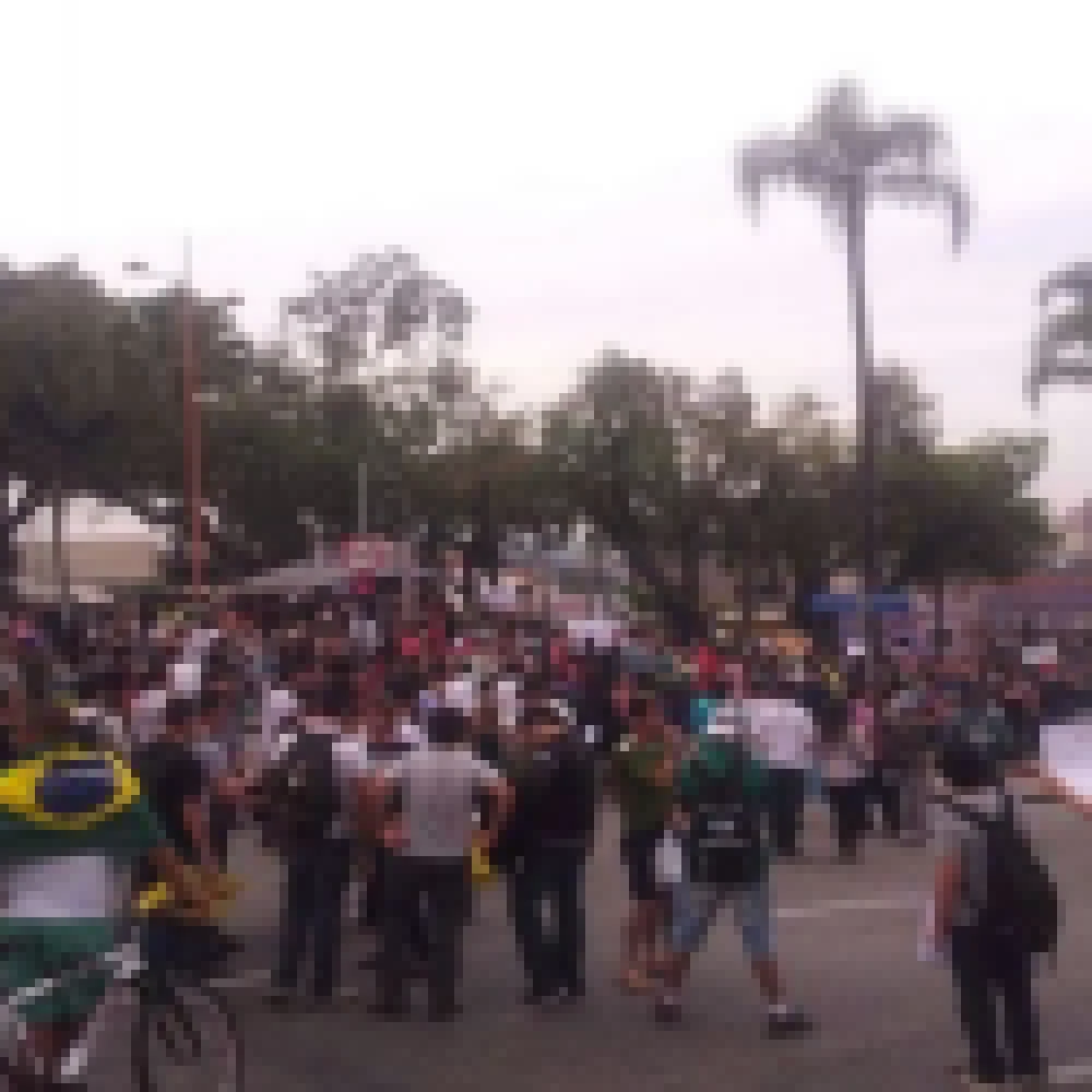 Acompanhe as imagens da ManifestaÃ§Ã£o que estÃ¡ ocorrendo hoje em Sorocaba