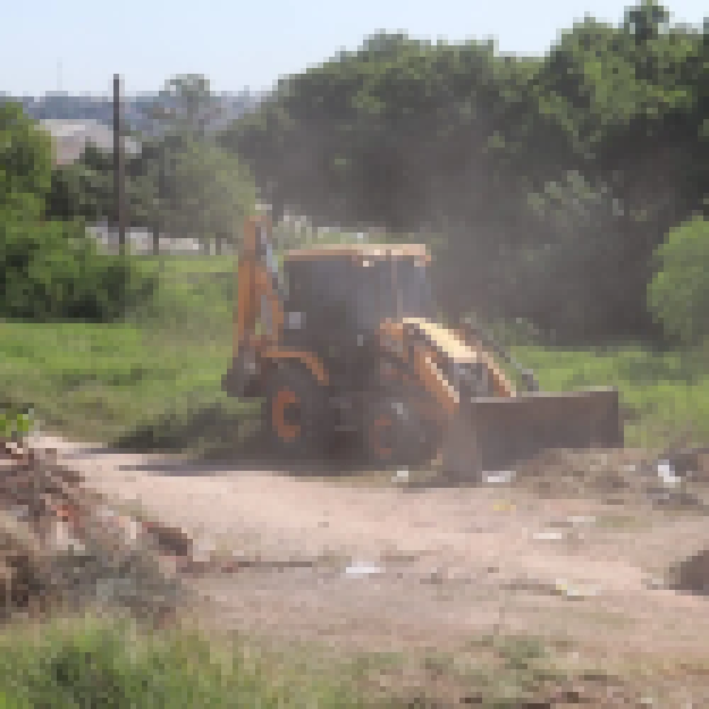 Prefeitura inicia revitalizaÃ§Ã£o de Ã¡rea de lazer no Jardim Nova EsperanÃ§a
