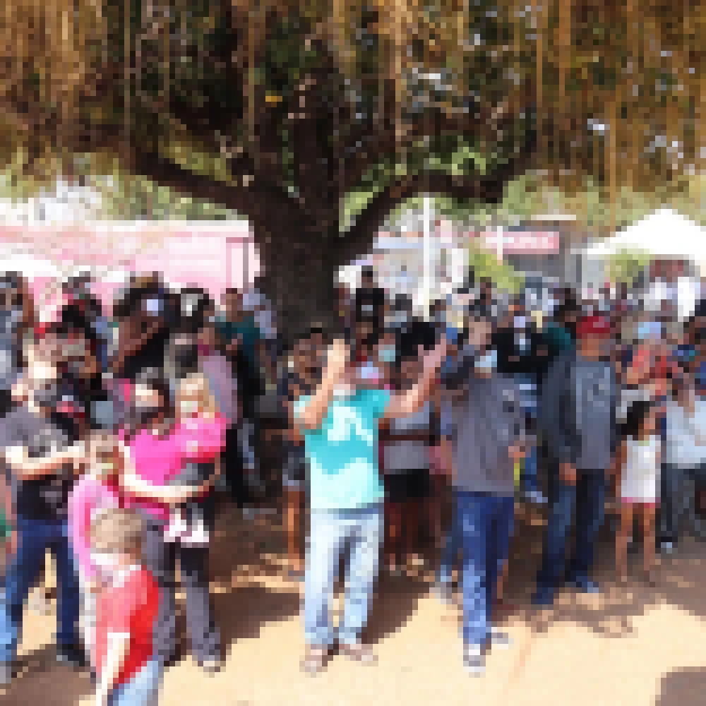 ProgramaÃ§Ã£o de AniversÃ¡rio de Sorocaba levou serviÃ§os de saÃºde, cestas bÃ¡sicas, mÃºsica e bolo Ã  Vila Nova Sorocaba
