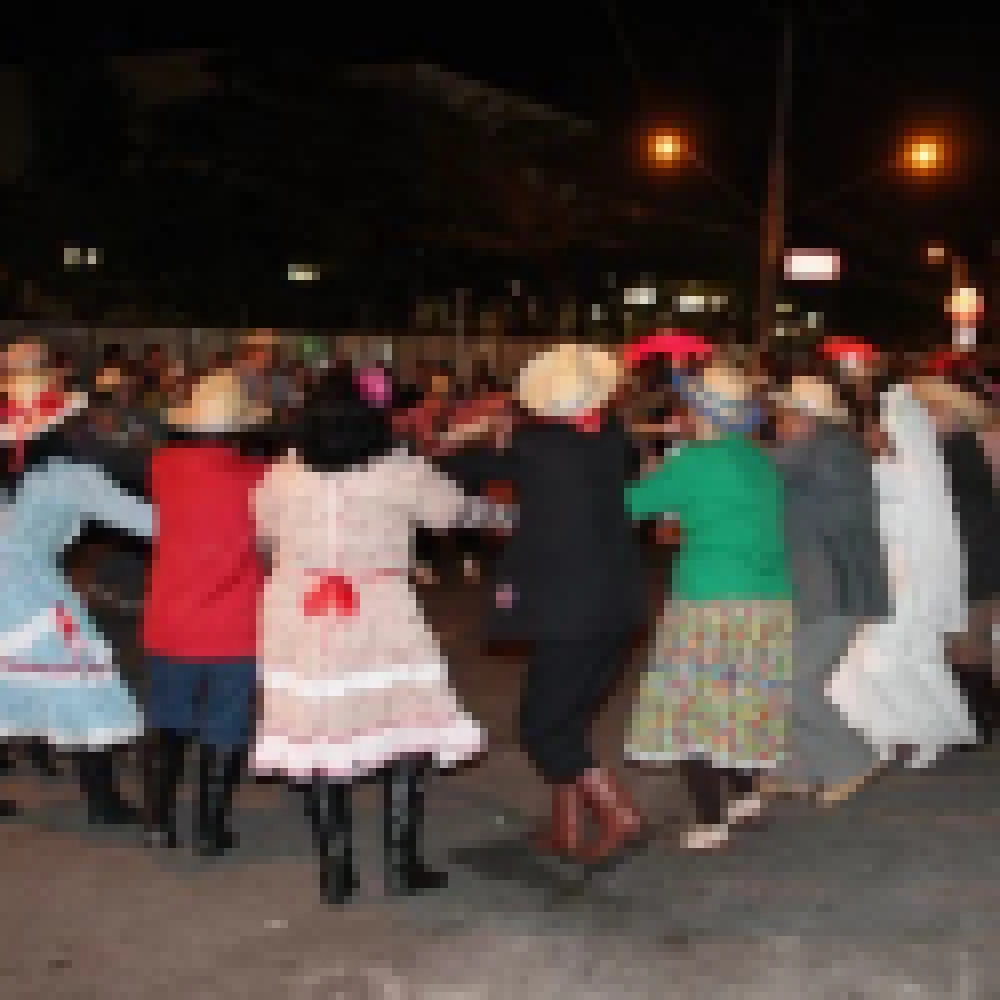Veja imagens da noite de ontem, com show do CPM 22, na Festa Junina de Votorantim