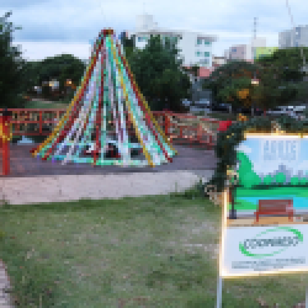 Prefeitura aciona iluminaÃ§Ã£o de Natal no Parque Kasato Maru